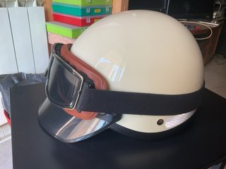 Casco Moto/Patinete Retro nuevo a estrenar.