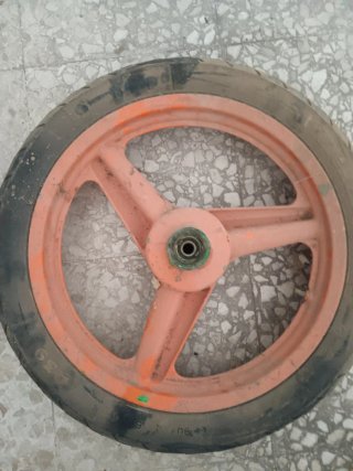 Llanta delantera Derbi GPR R