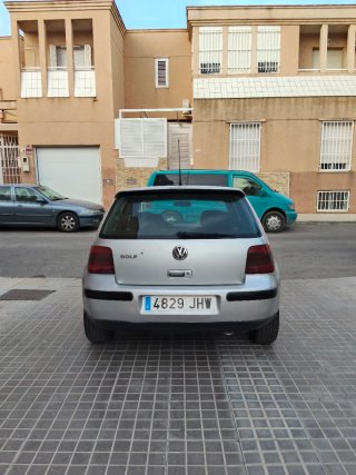 Volkswagen Golf 2002