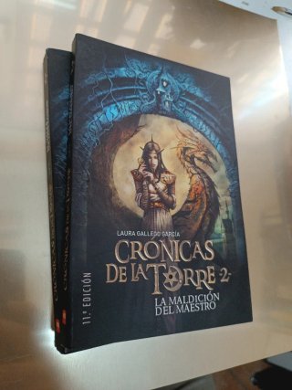 Crónicas de la Torre . Laura Gallego