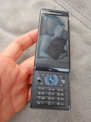 Sony Ericsson Aino U10 (sin cargador)