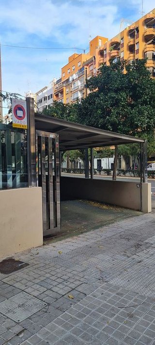 Garaje en venta en Jaume Roig en Valencia