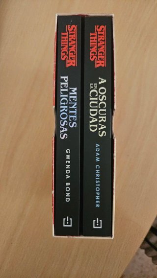 Libros Stranger things