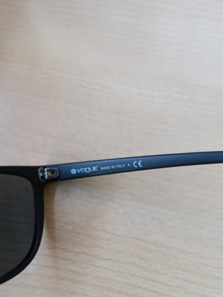 Gafas de sol Vogue negras y turquesa