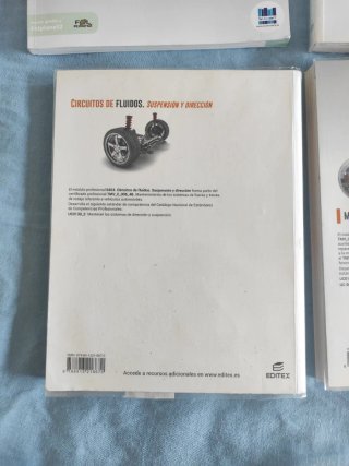 Lote de libros de primero grado de electromecanica