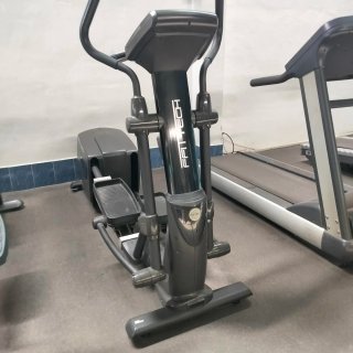 Elíptica profesional FFITTECH PRO-E100