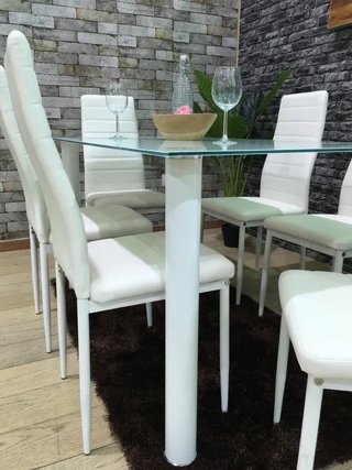 Mesa de cristal templado con 6 sillas