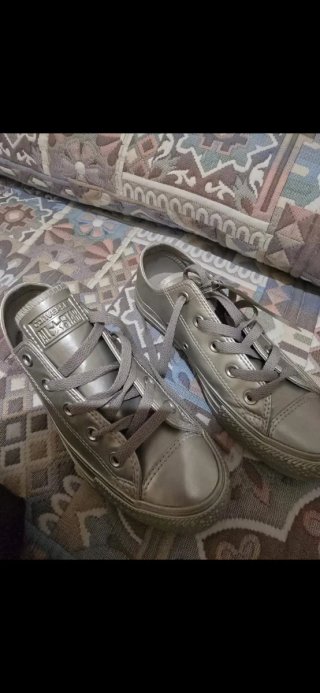 Converse Plateadas Talla 36.5