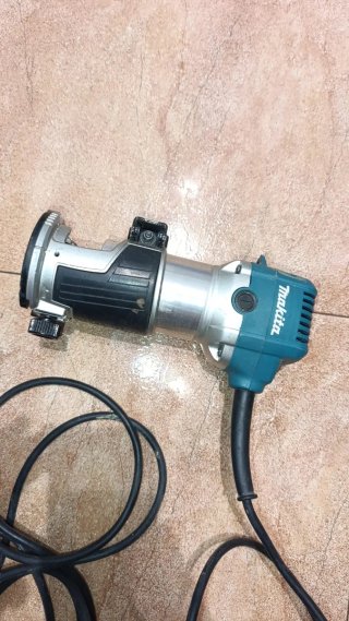 Fresadora Makita en perfecto estado