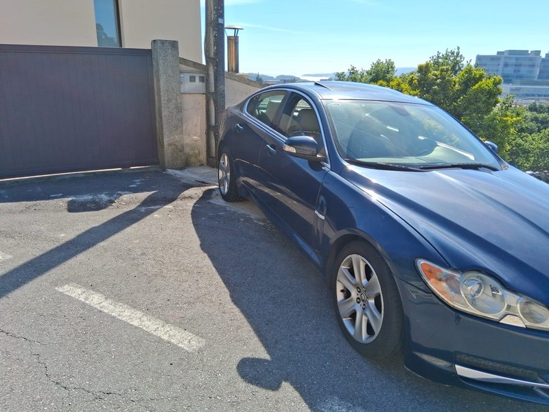 Jaguar XF 2008 - foto 1