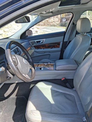 Jaguar XF 2008