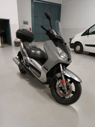 Yamaha Xmax 250 Scooter Automática