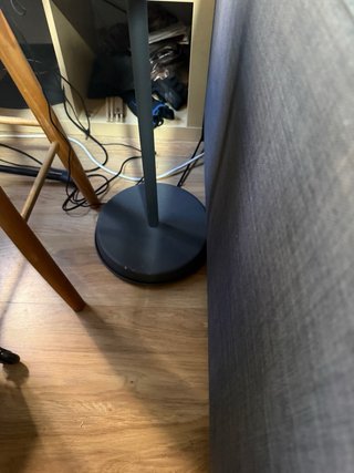 Lámpara IKEA con bombillas de colores