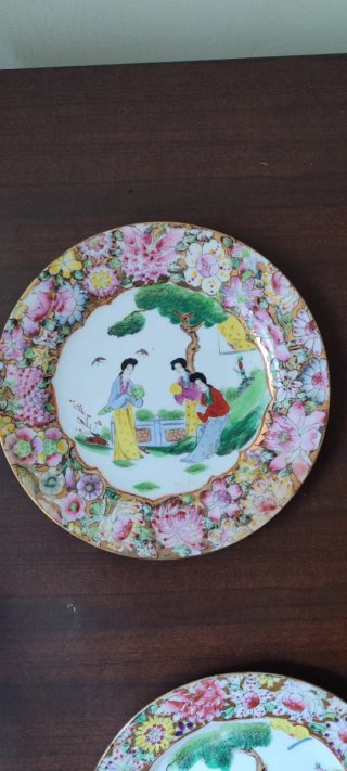 Set di stoviglie in ceramica e porcellana in stile cinese