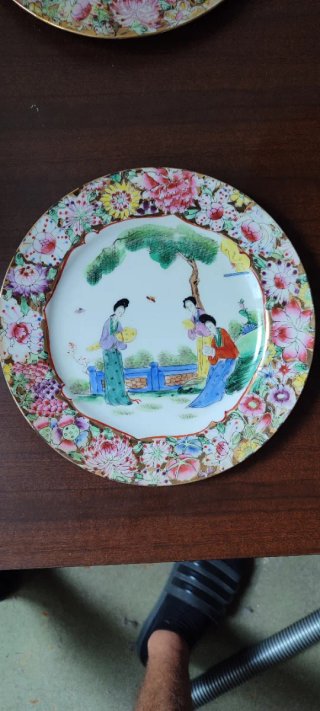 Set di stoviglie in ceramica e porcellana in stile cinese