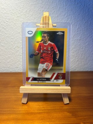 Ana Vitória Gold Refracto /50 Topps Chrome