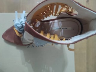 Sandalias tacón con flecos