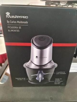 Picadora de Alimentos MasterPRO by Carlos Maldonad