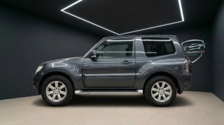 Mitsubishi Montero 2011