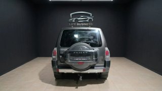 Mitsubishi Montero 2011