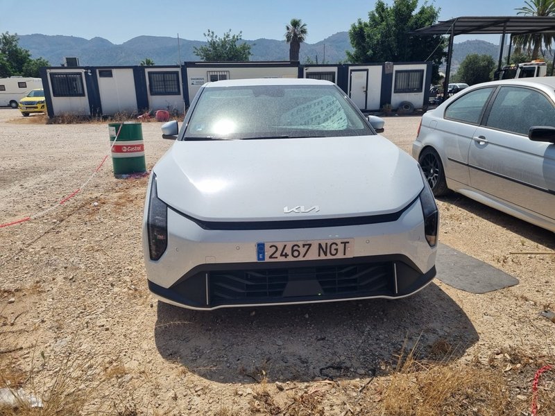 KIA EV4 2025 - foto 1