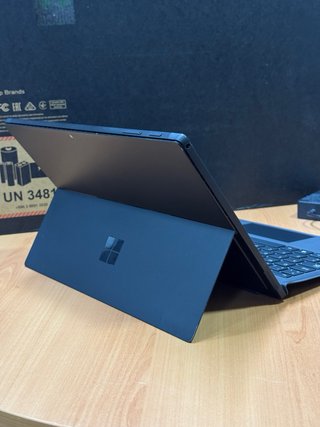 Surface Pro 7 Plus nero