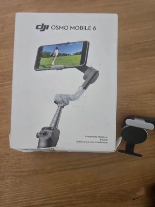 DJI Osmo Mobile 6 Gimbal para móvil.
