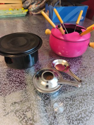 Set fonduta rosa e nero