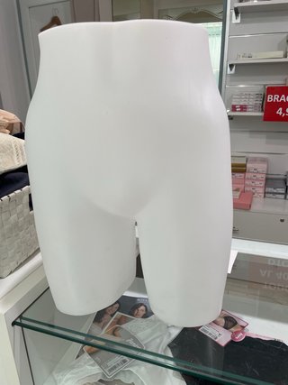 Busto maniquí medio cuerpo blanco