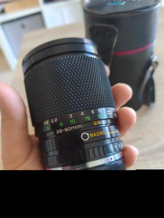 Soligor Zoom Macro 28-80mm para Olympus OM