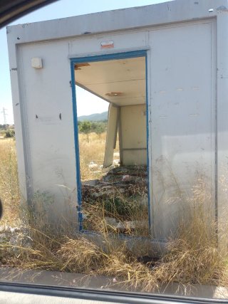 Caseta o contenedor  de obra prefabricada