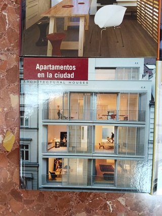 Casas en la ciudad, Apartamentos, de interiores...