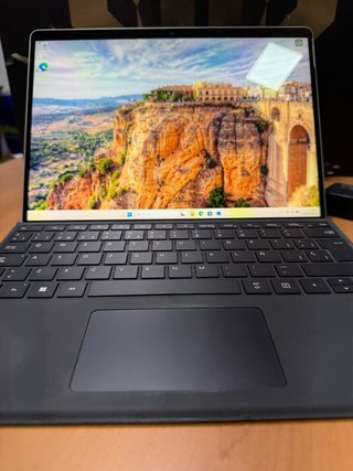 Surface PRO 8
