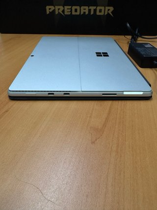 Surface PRO 8