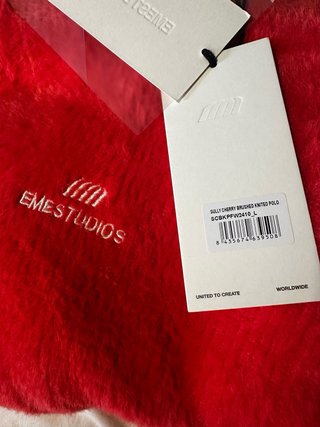 Jersey Eme Studios Rojo Peluche