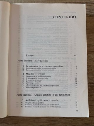 Métodos fundamentales de economía matemática