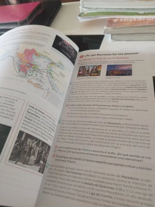 Cultura Clásica II. 4 Secundaria. Revuela. Comu...