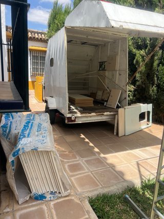 Remolque moto cerrado 750kg | Minicaravana Camper