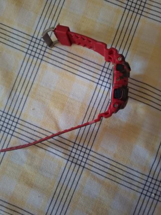 Reloj Casio G-Shock Camuflaje Rojo