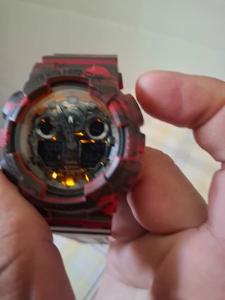 Reloj Casio G-Shock Camuflaje Rojo