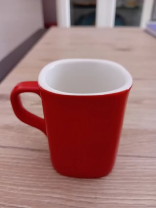 Mini tazza Nescafé fuori produzione