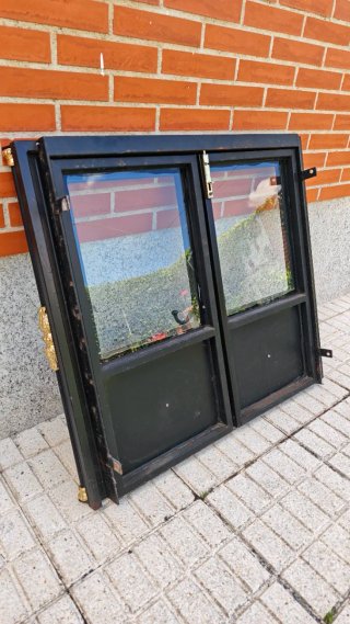 Puerta de chimenea de hierro forjado