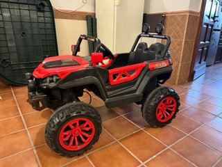 Coche eléctrico infantil 4x4