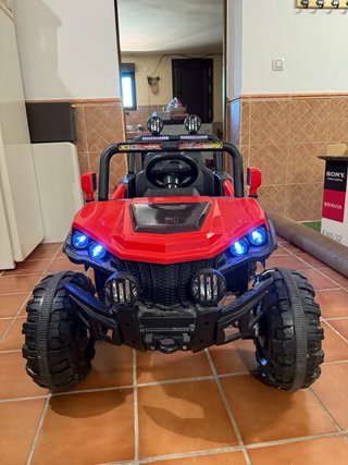 Coche eléctrico infantil 4x4