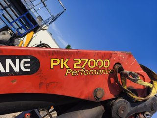 Grúa Palfinger PK27000 (2007)