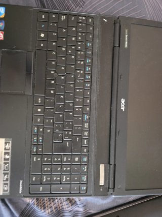 Portátil Acer 015-P4