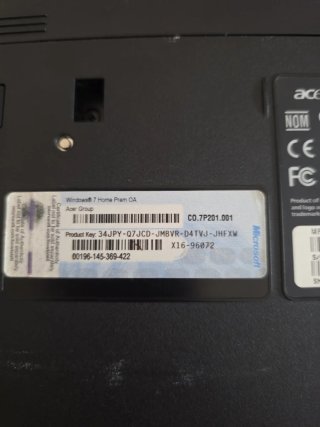 Portátil Acer 015-P4