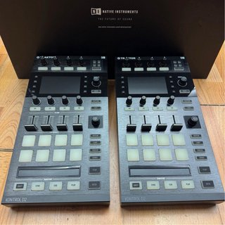 Controlador DJ Traktor Kontrol S8