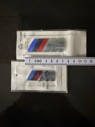 Lote 2 LOGOS para maletero BMW M