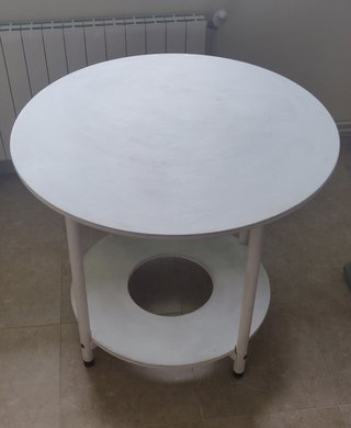 Mesa camilla con mantelería y juego de 3 sillas
